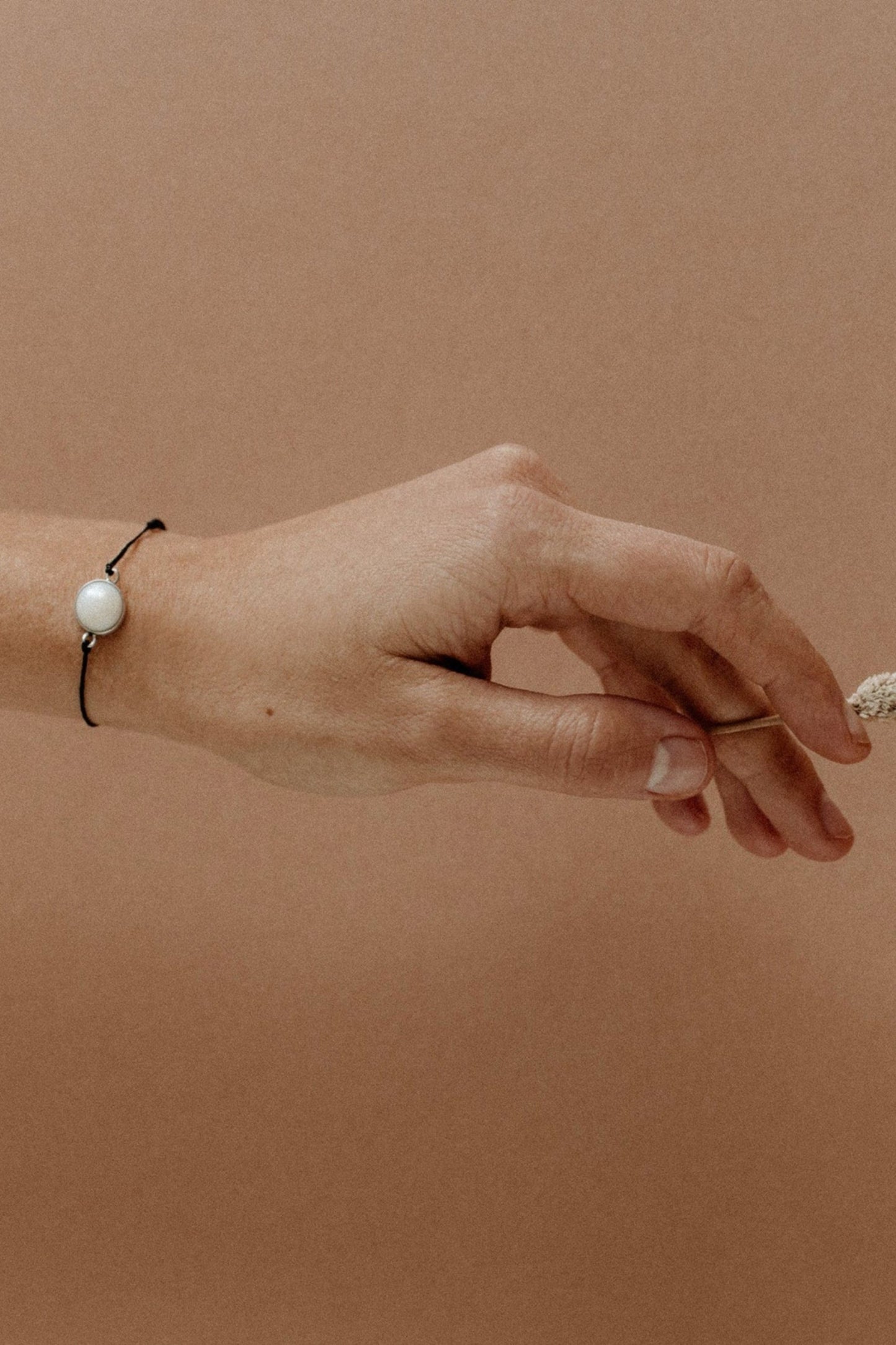 BASIC anyatej karkötő - szakadásmentes fonalon