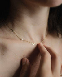Monogram nyaklánc igazgyönggyel - 14K arany