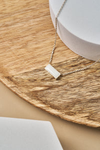 Anyatej nyaklánc, téglalap alakú