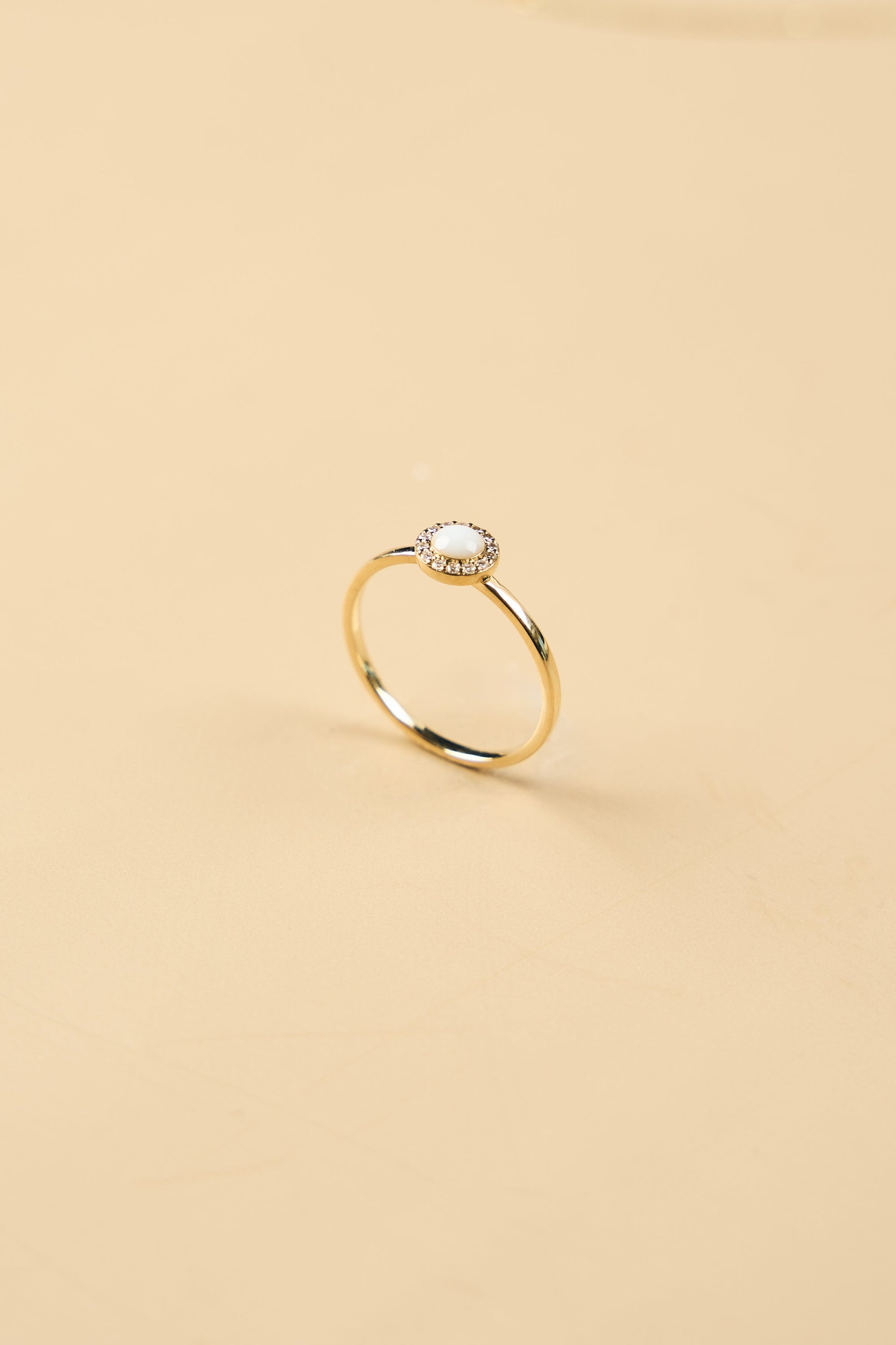 0.4 cm anyatej medállal