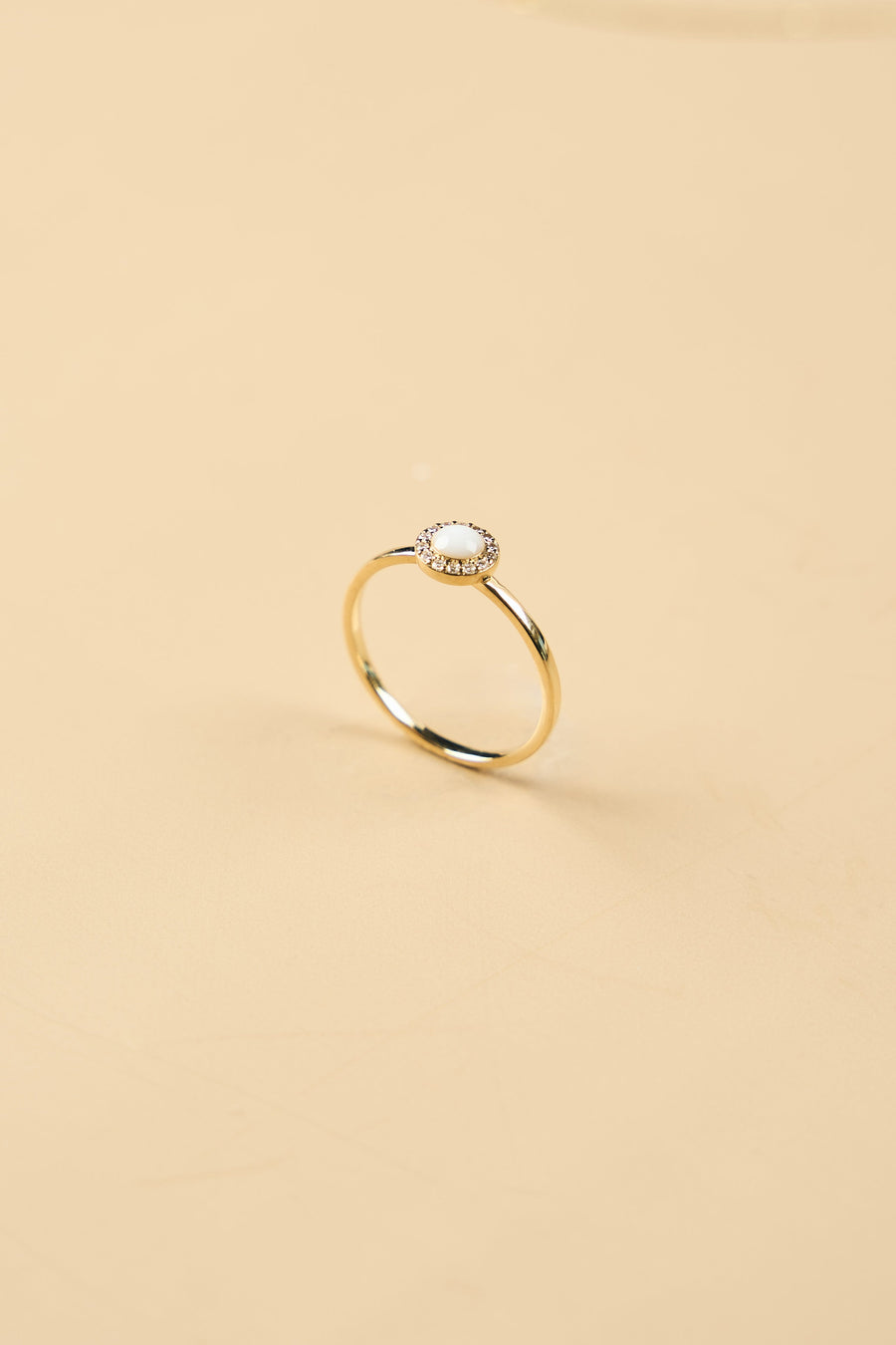 0.4 cm anyatej medállal