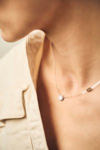 0.6 cm anyatej medállal